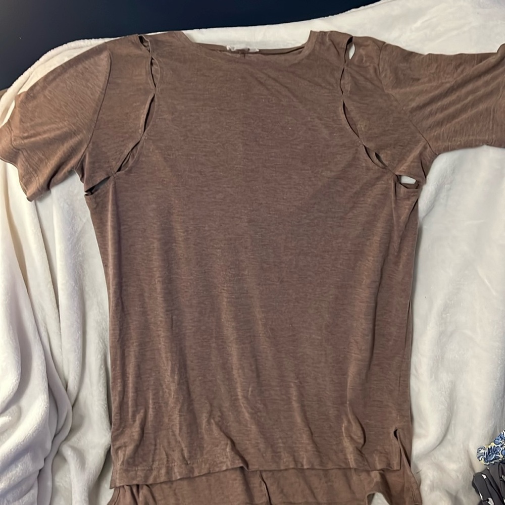 Size large, fits a little bigger